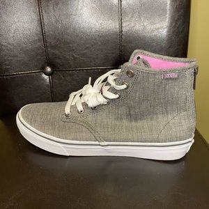 Gym shoe